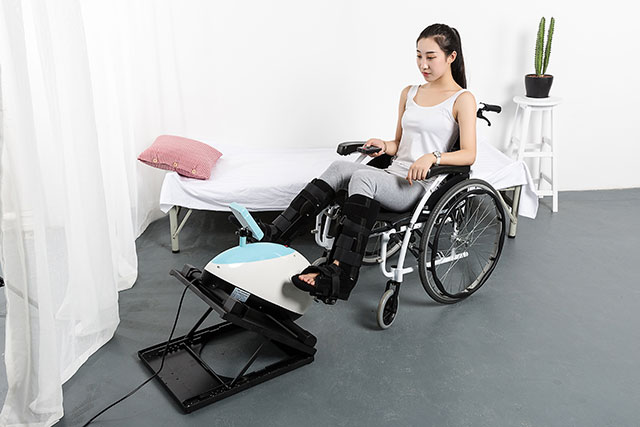 智能下肢康復(fù)機